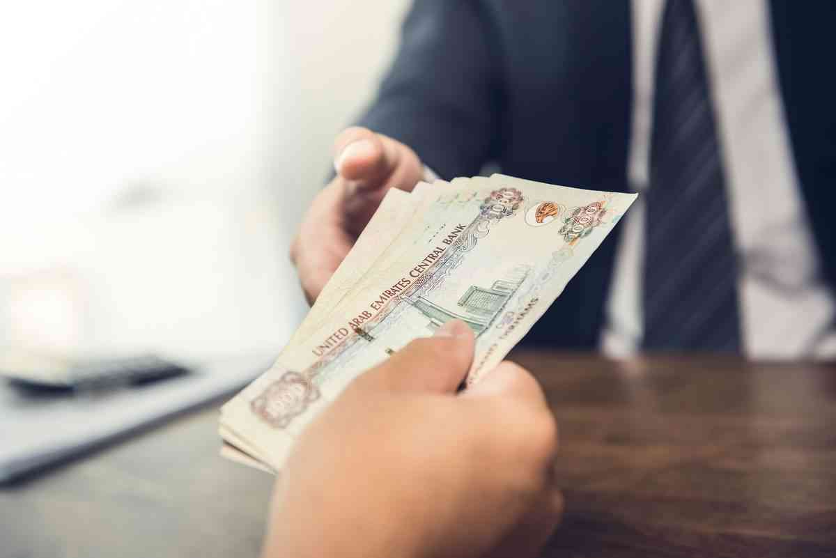 How to make money online in Dubai